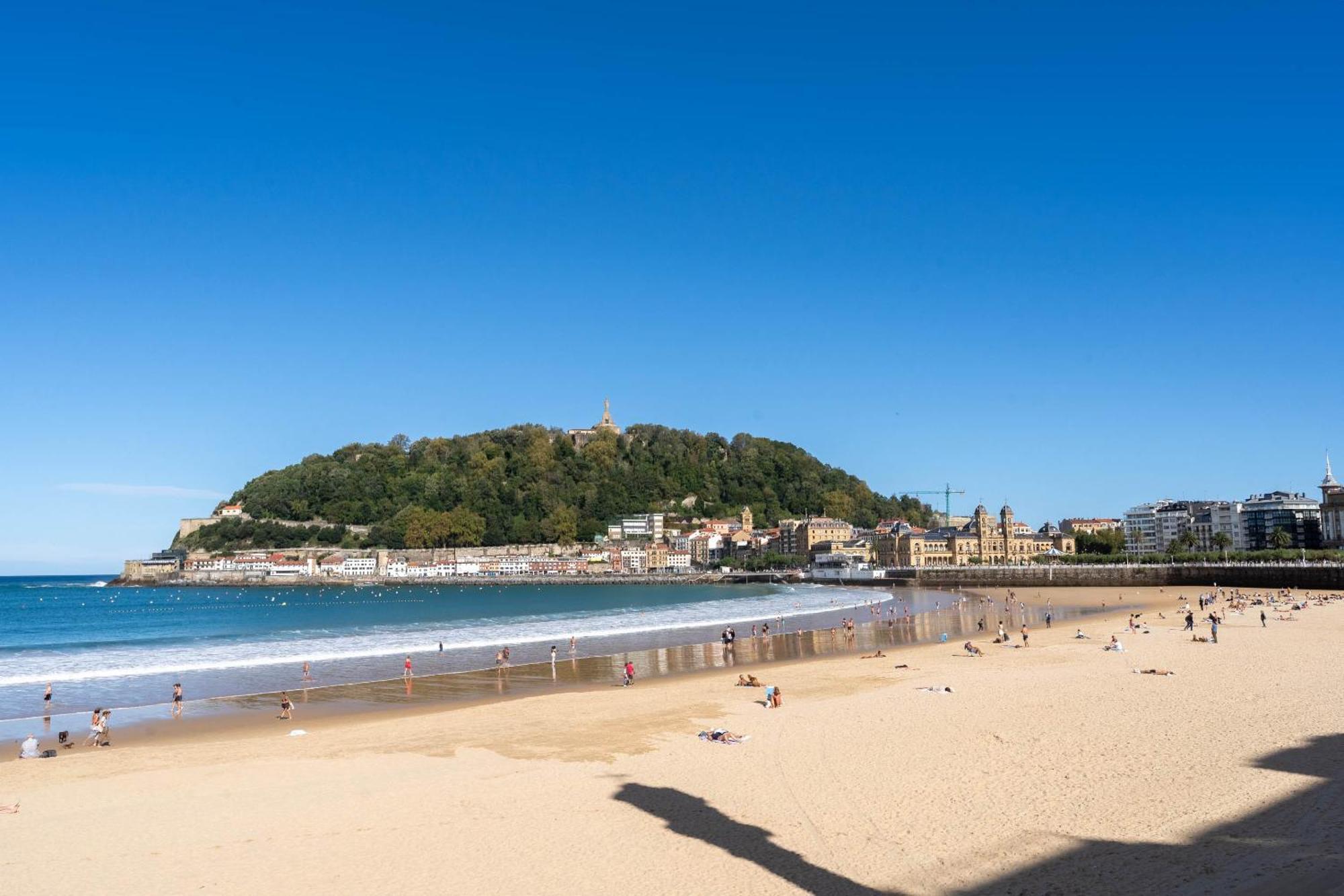 Limehome San Sebastian Zubieta Kalea Buitenkant foto
